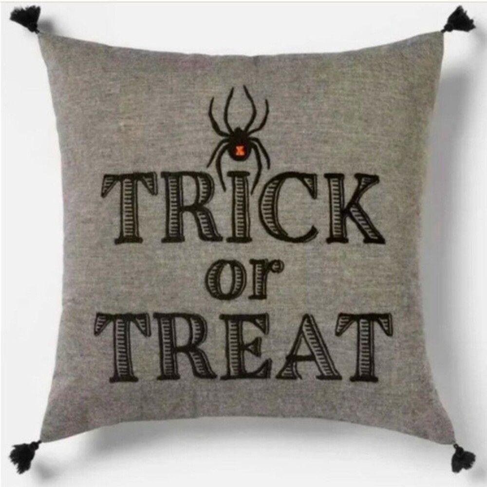 Threshold Halloween Decor Trick or Treat Toss Accent Pillow 18" X18" NEW!